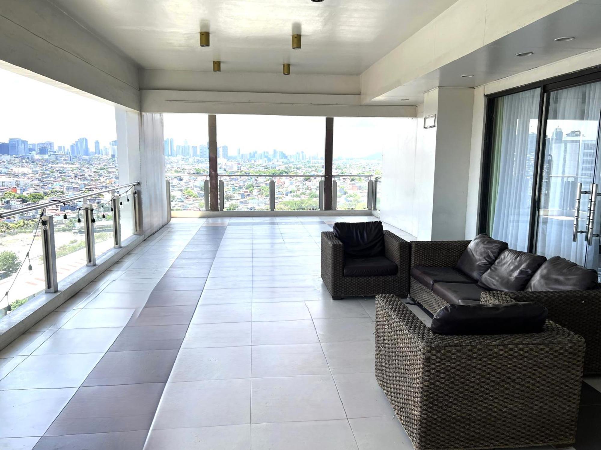Stunning 2Br Apt, 65 Sq M Netflix At Rosewood Pointe Residences Near Bgc Manila Exteriér fotografie