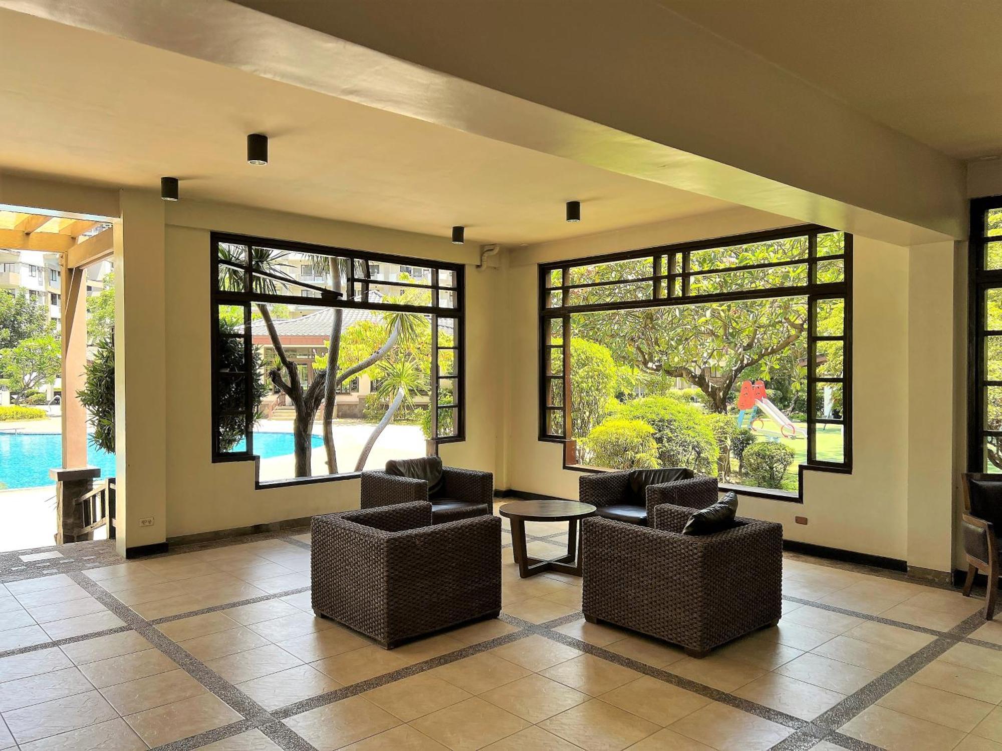 Stunning 2Br Apt, 65 Sq M Netflix At Rosewood Pointe Residences Near Bgc Manila Exteriér fotografie